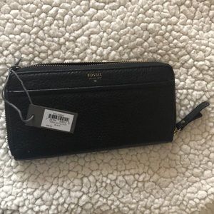 Black fossil wallet